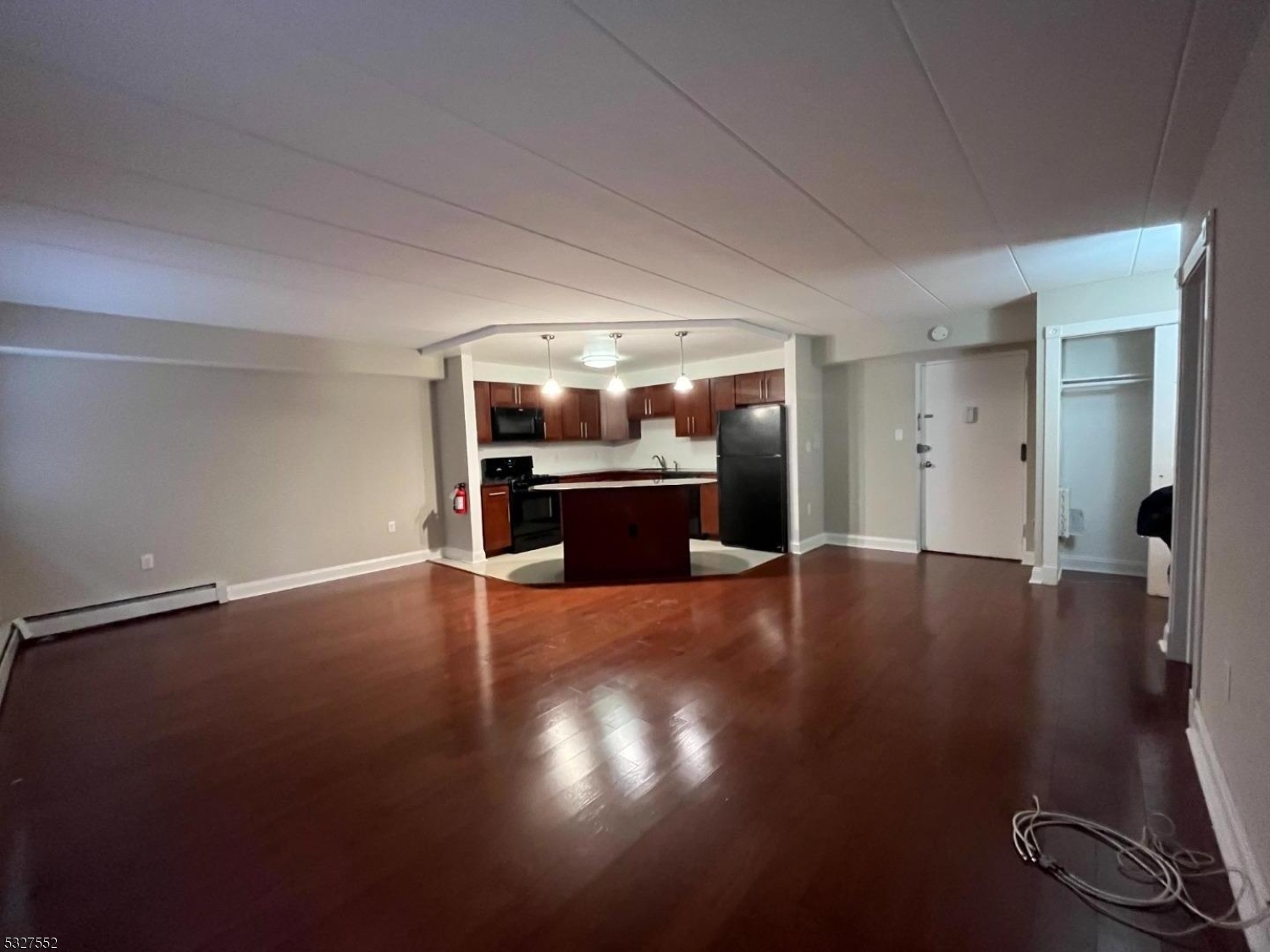 Property Photo:  173 S Orange Ave 1F  NJ 07079 