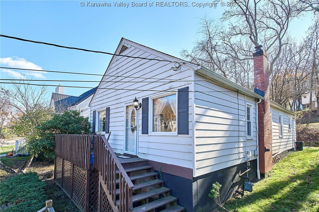 Property Photo:  246 Staunton Avenue  WV 25303 