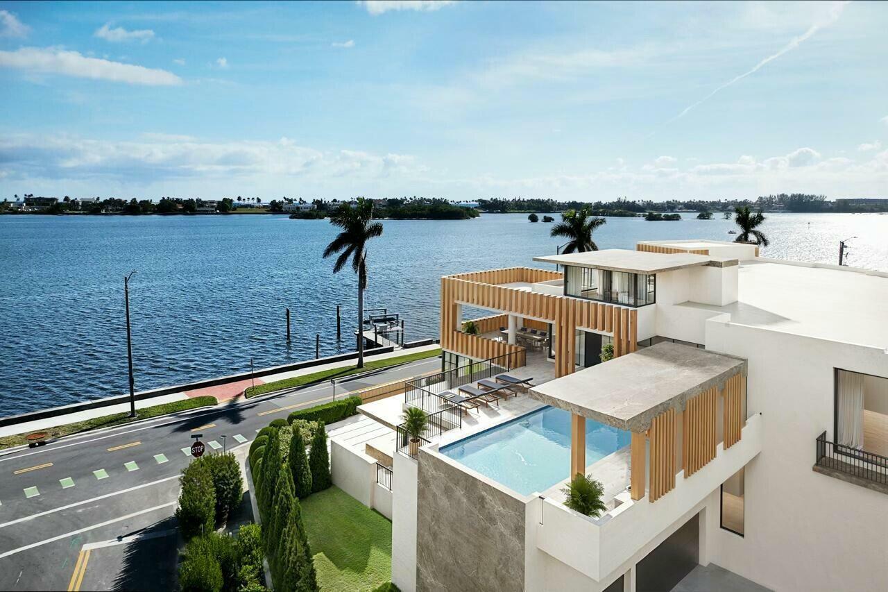Property Photo: 6315 S Flagler Drive FL 33405