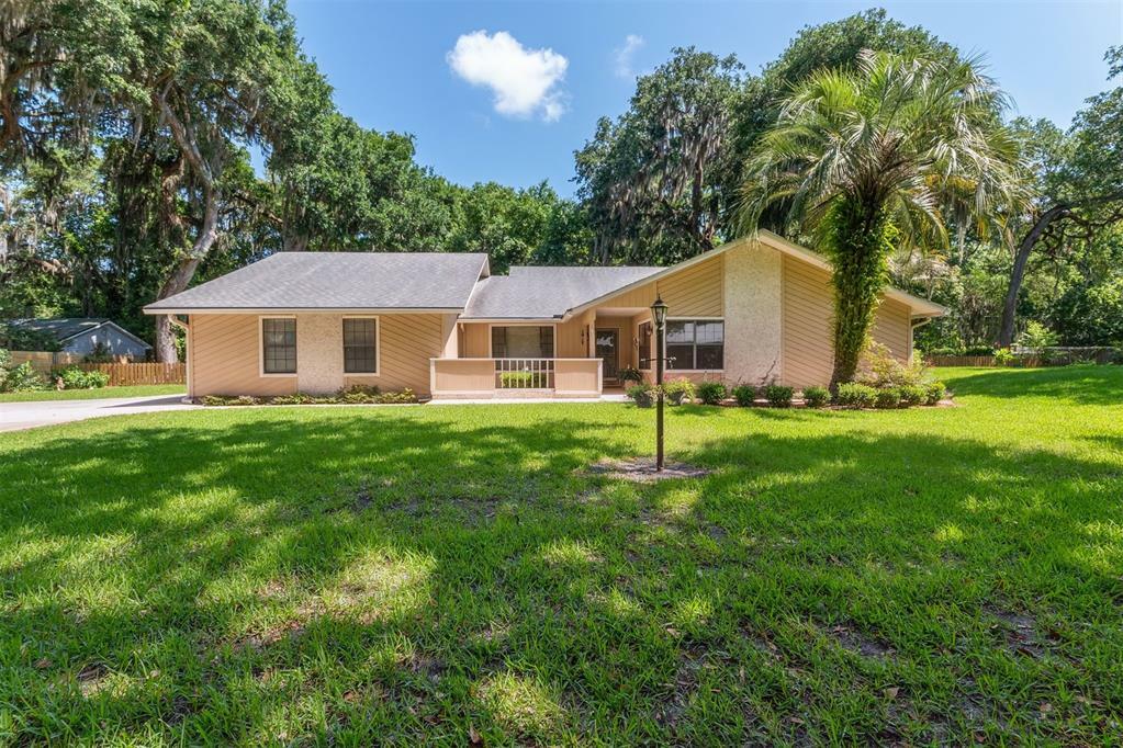 Property Photo:  835 Fountain Drive  FL 32034 