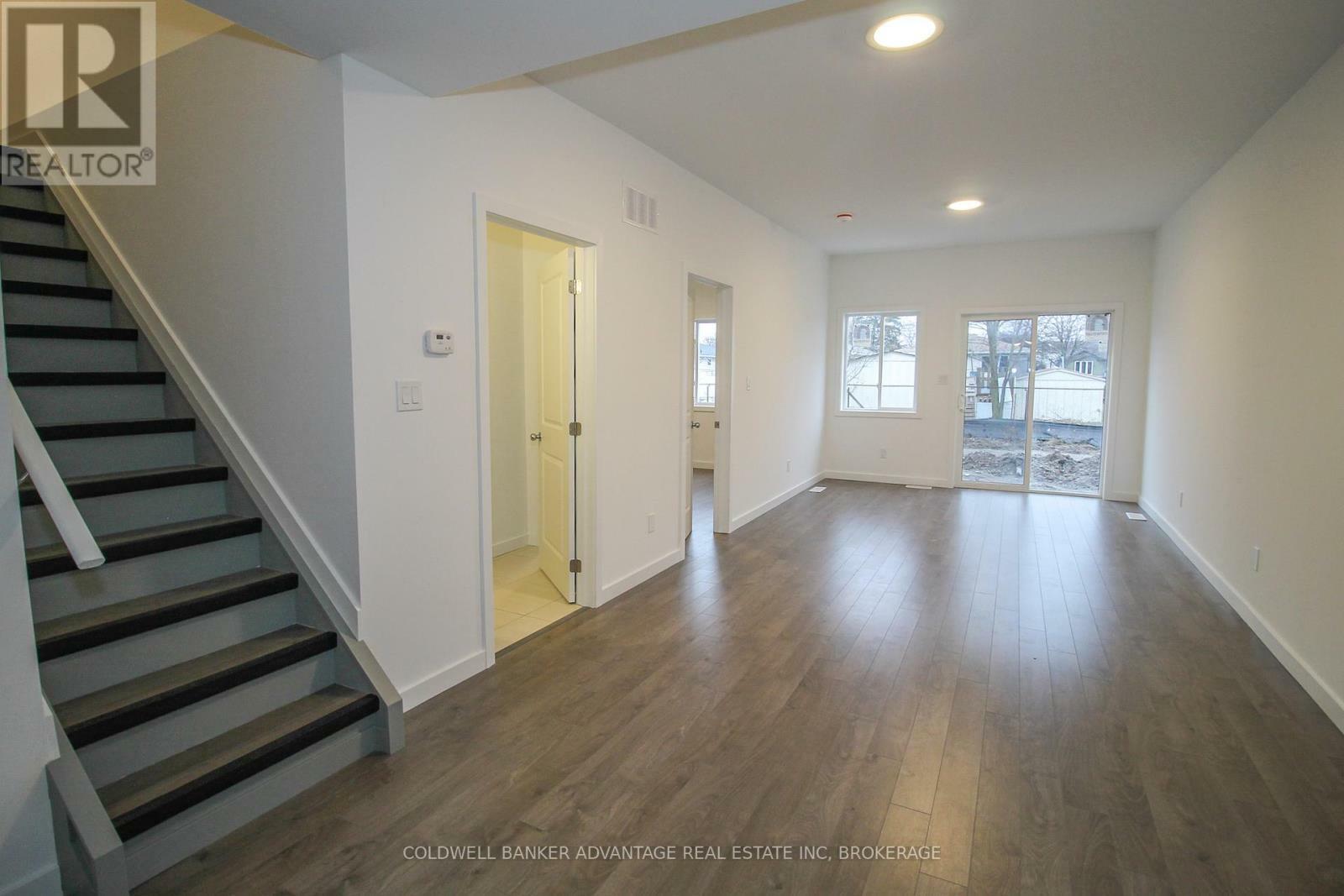 Property Photo:  311 Chaffey Street  ON L3B 2W4 