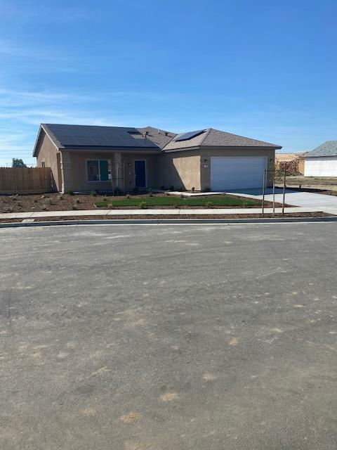 Property Photo:  1183 S Creekside Place W  CA 93257 