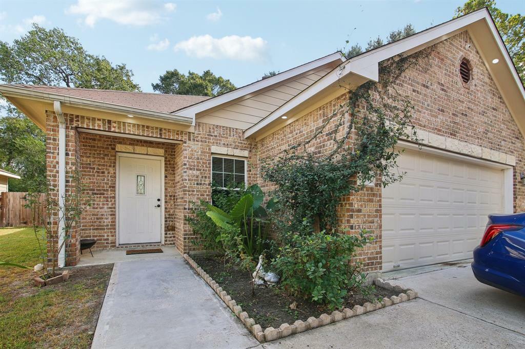 Property Photo:  7914 Beckley Street  TX 77088 