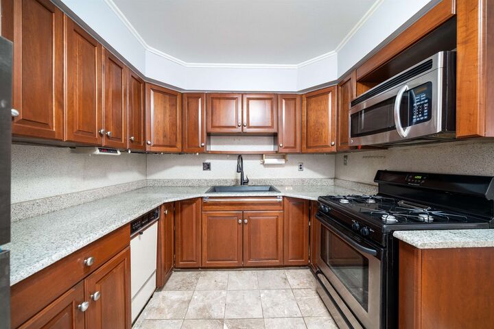 540 Central Ave 14  Harrison NJ 07929 photo