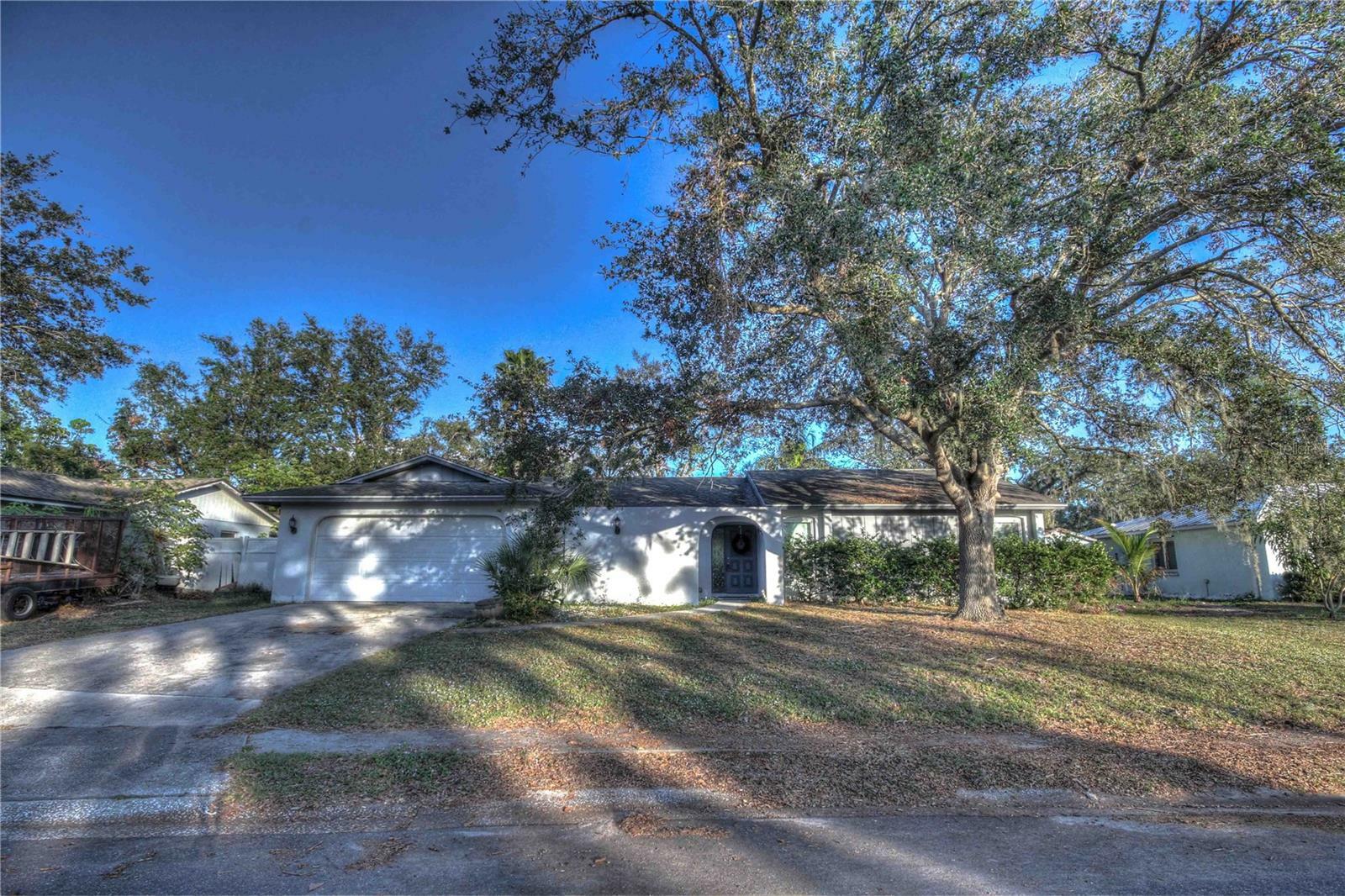 Property Photo:  3207 Woodmont Drive  FL 34232 