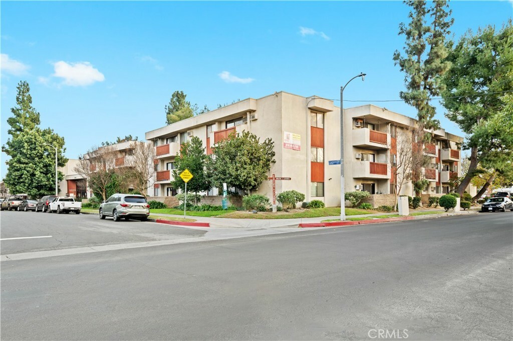 Property Photo:  20234 Cantara Street 317  CA 91306 