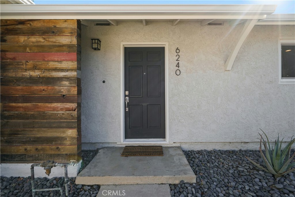 Property Photo:  6240 Jackie Avenue  CA 91367 