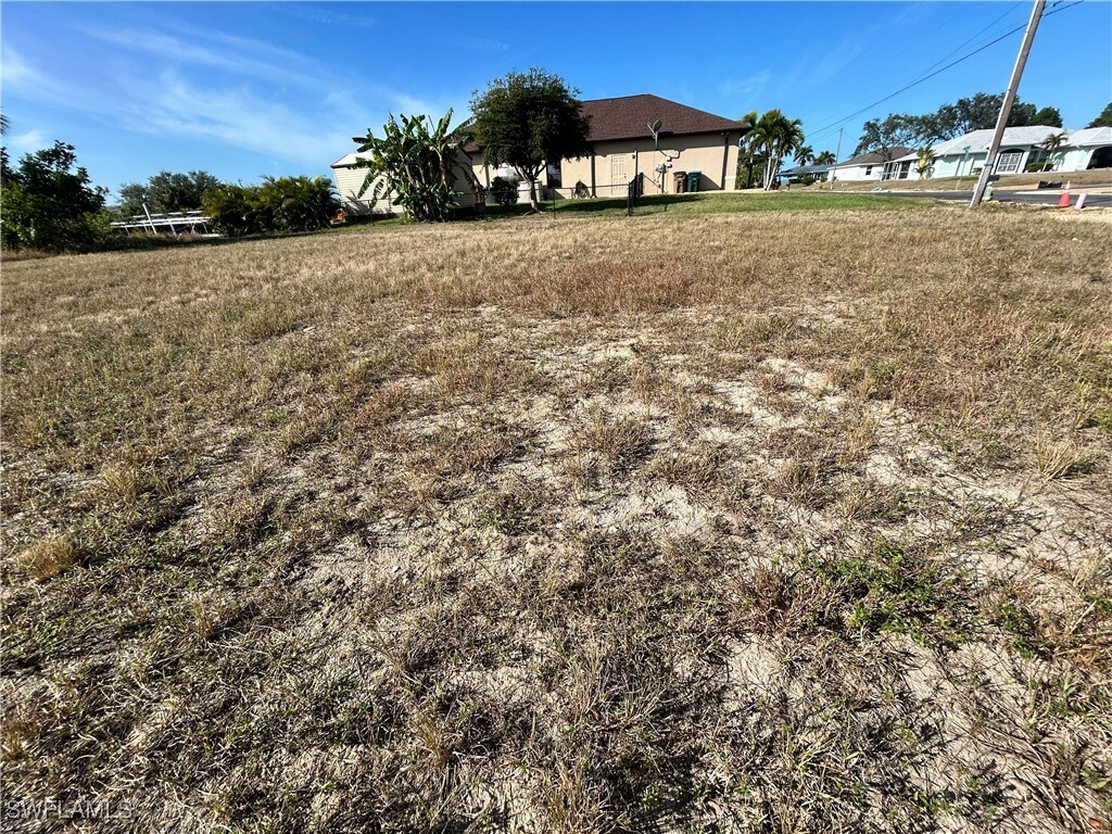 Property Photo:  1320 NE 20th Street  FL 33909 