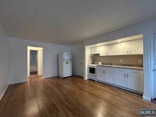 Property Photo:  431 Grand Avenue 3  NJ 07605 