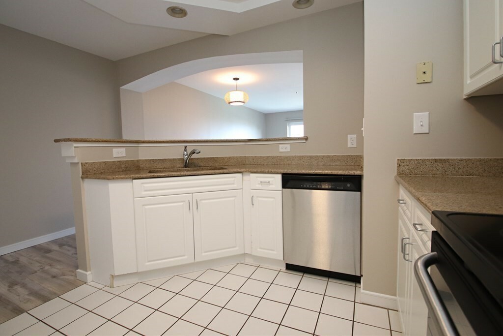 Property Photo: 175 Cottage Street 514 MA 02150