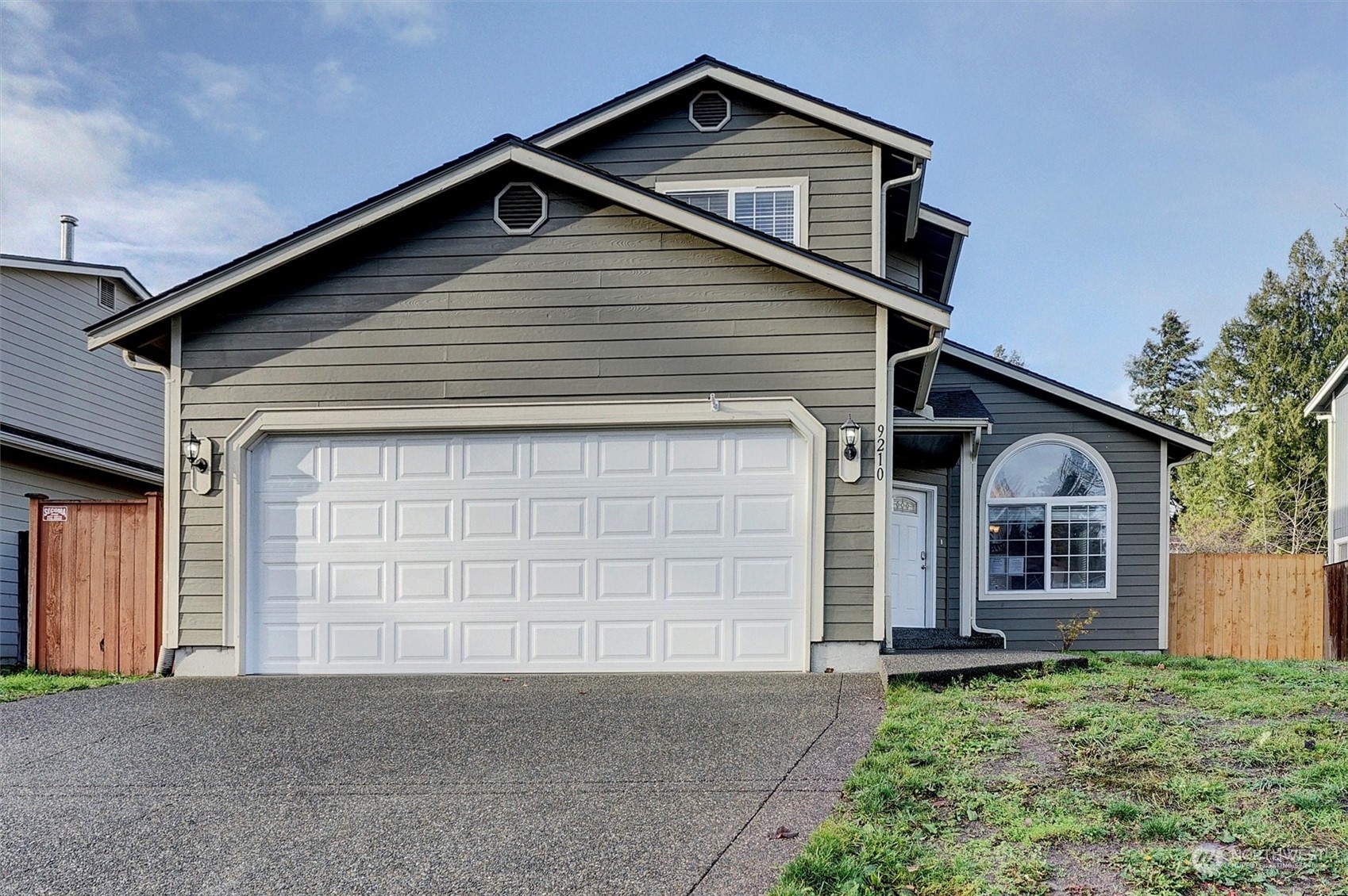 Property Photo:  9210 S Thompson Avenue  WA 98444 