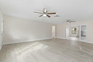 Property Photo:  2410 S S 19th Street  FL 34982 