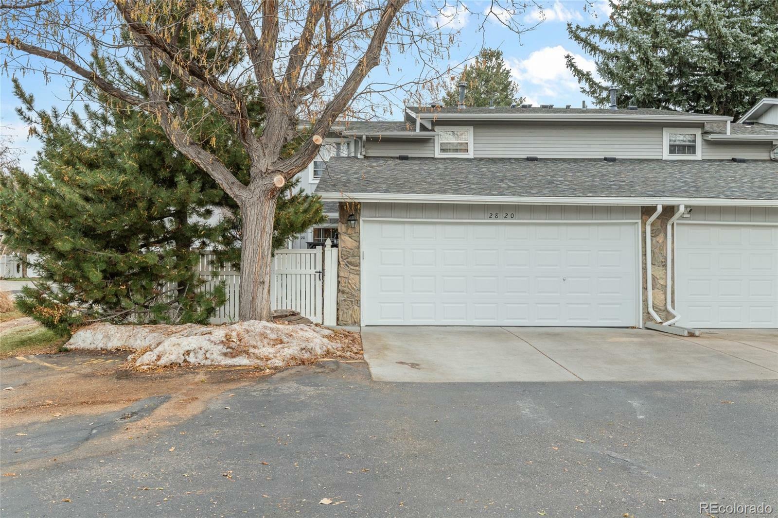 Property Photo:  2820 S Wheeling Way  CO 80014 