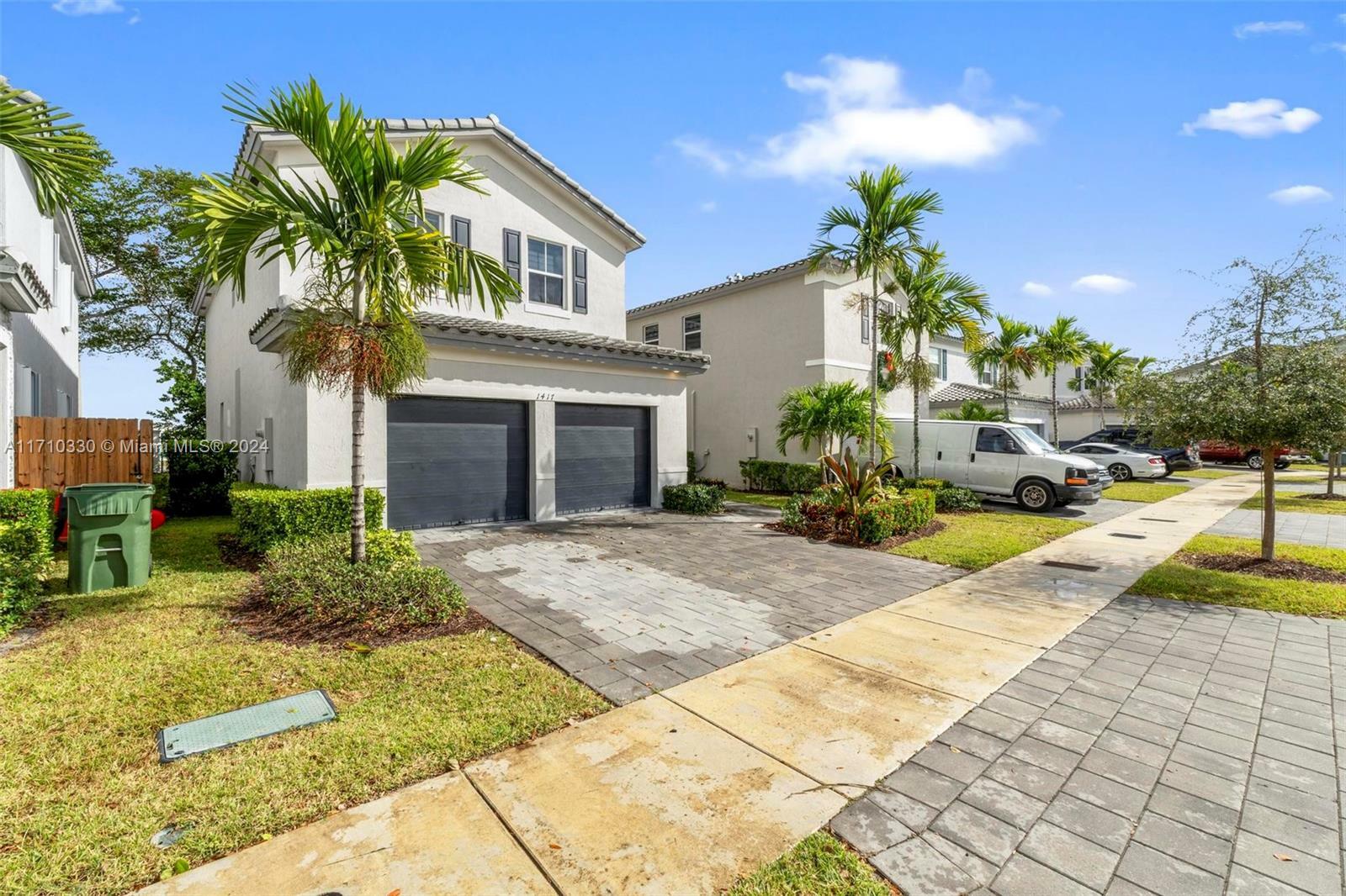 Property Photo:  1417 SE 27th Ter  FL 33035 