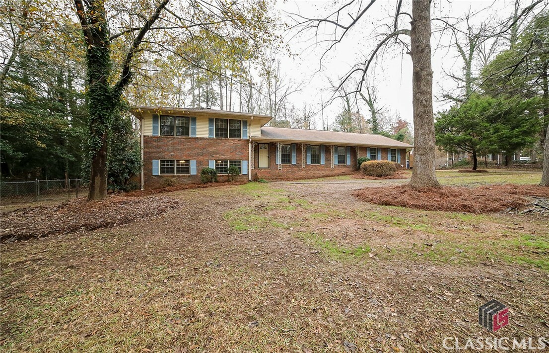 Property Photo:  200 Kings Road  GA 30606 