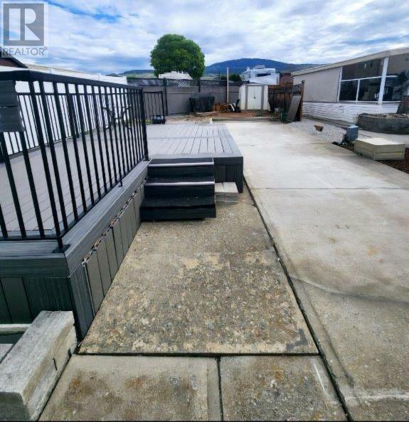 Property Photo: 415 Commonwealth Road 98 BC V4V 1P4