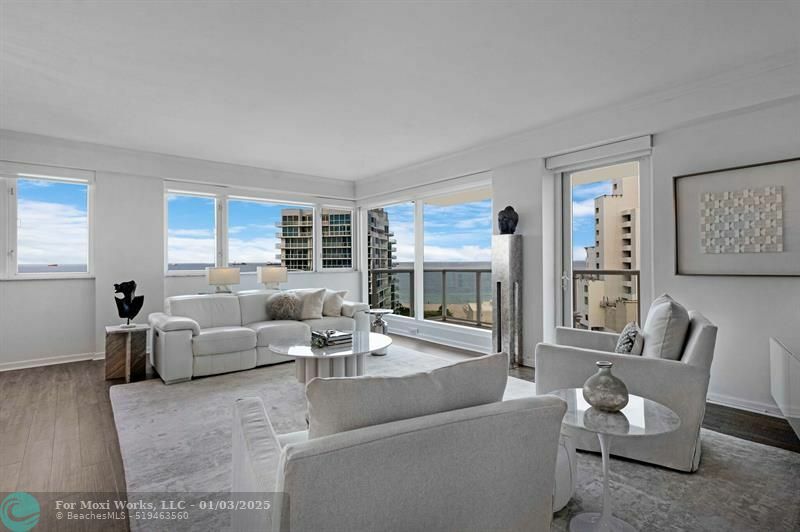 Property Photo: 3000 Holiday Dr 1102 FL 33316