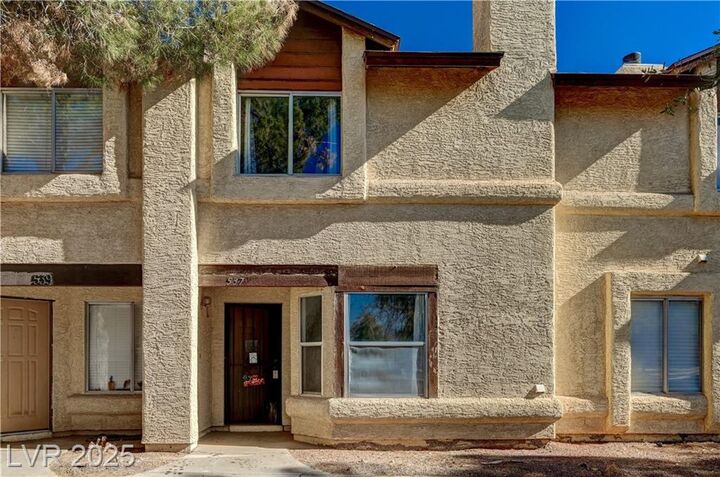 537 Kristin Lane  Henderson NV 89011 photo