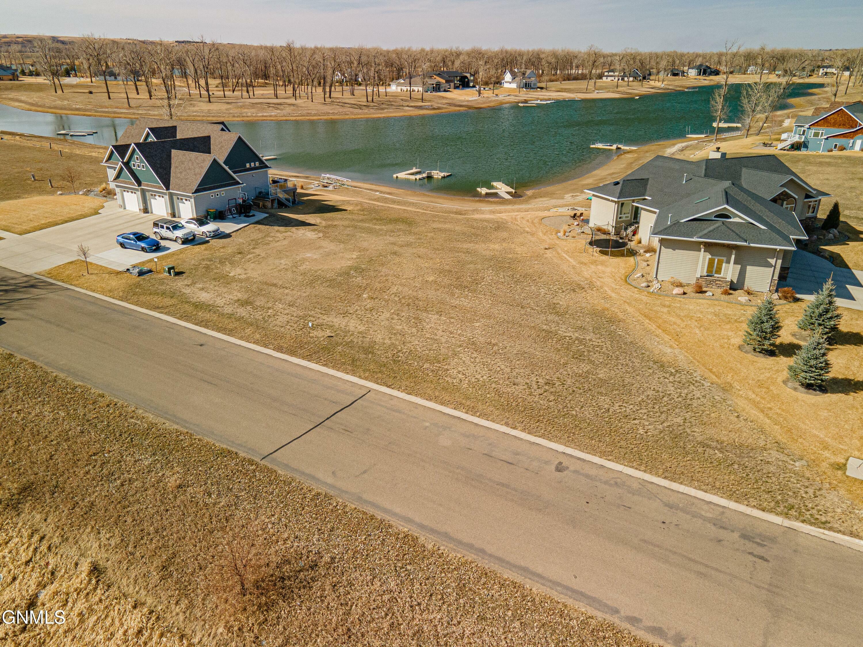 Property Photo:  2000 Larson Road  ND 58504 