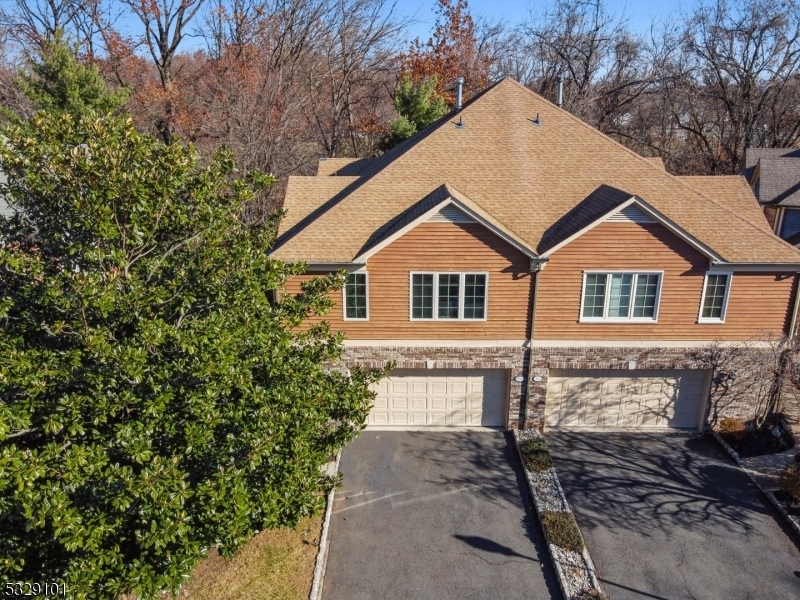 Property Photo:  118 Mary Alice Ct  NJ 07083 