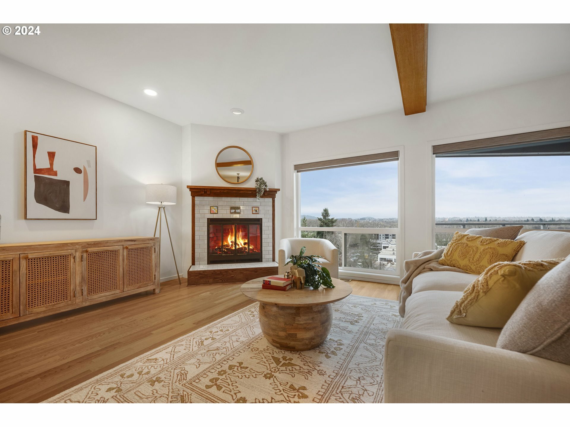 Property Photo: 5409 S View Point Ter OR 97239