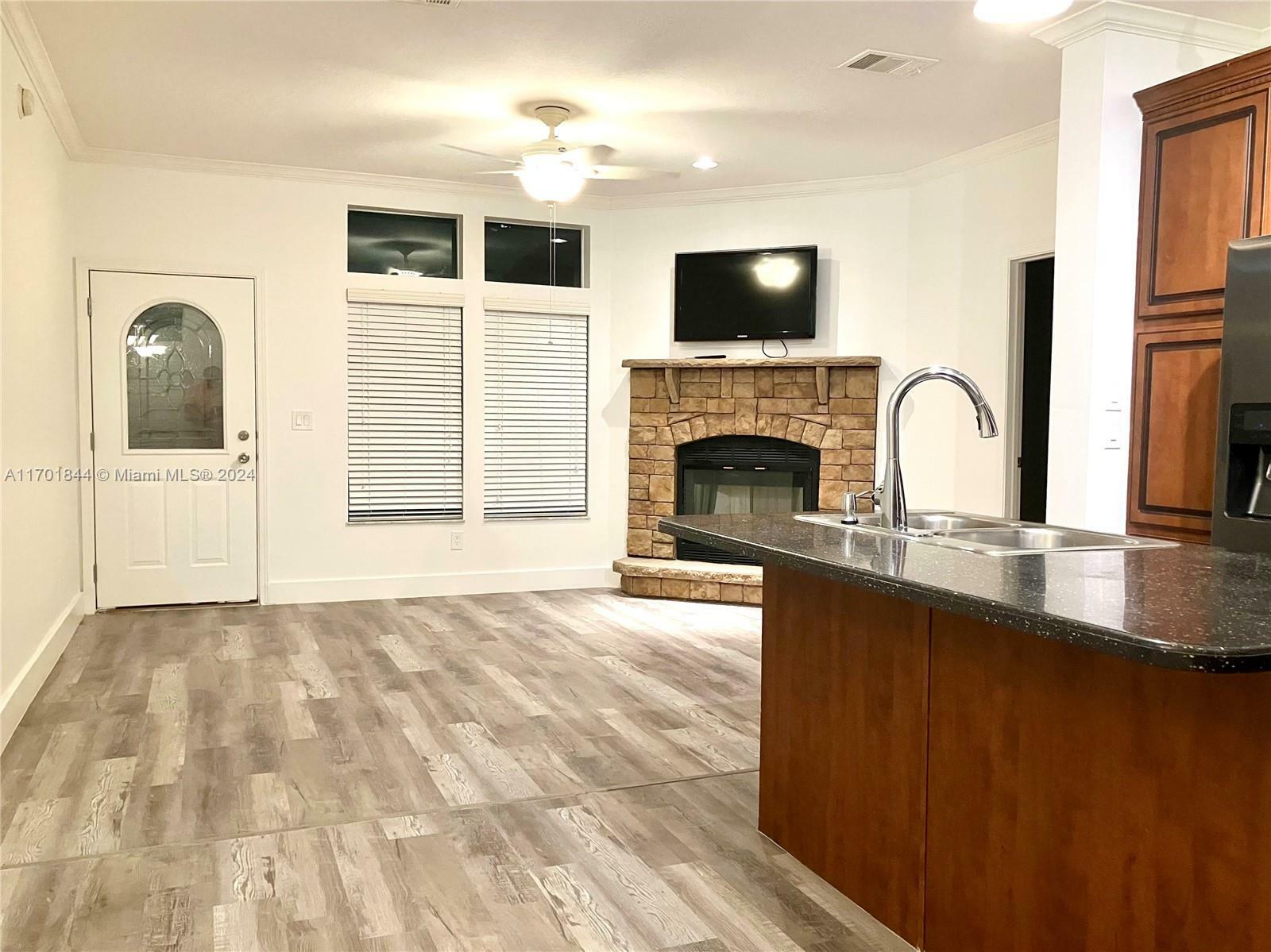 Property Photo:  3200 Teakwood Ln  FL 33312 