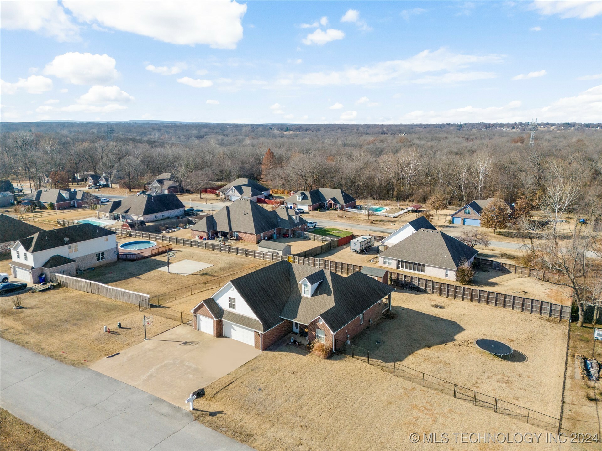 Property Photo: 13748 S 262nd OK 74429