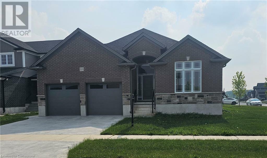 Property Photo: 705 Hollinger Drive South ON N4W 3V2