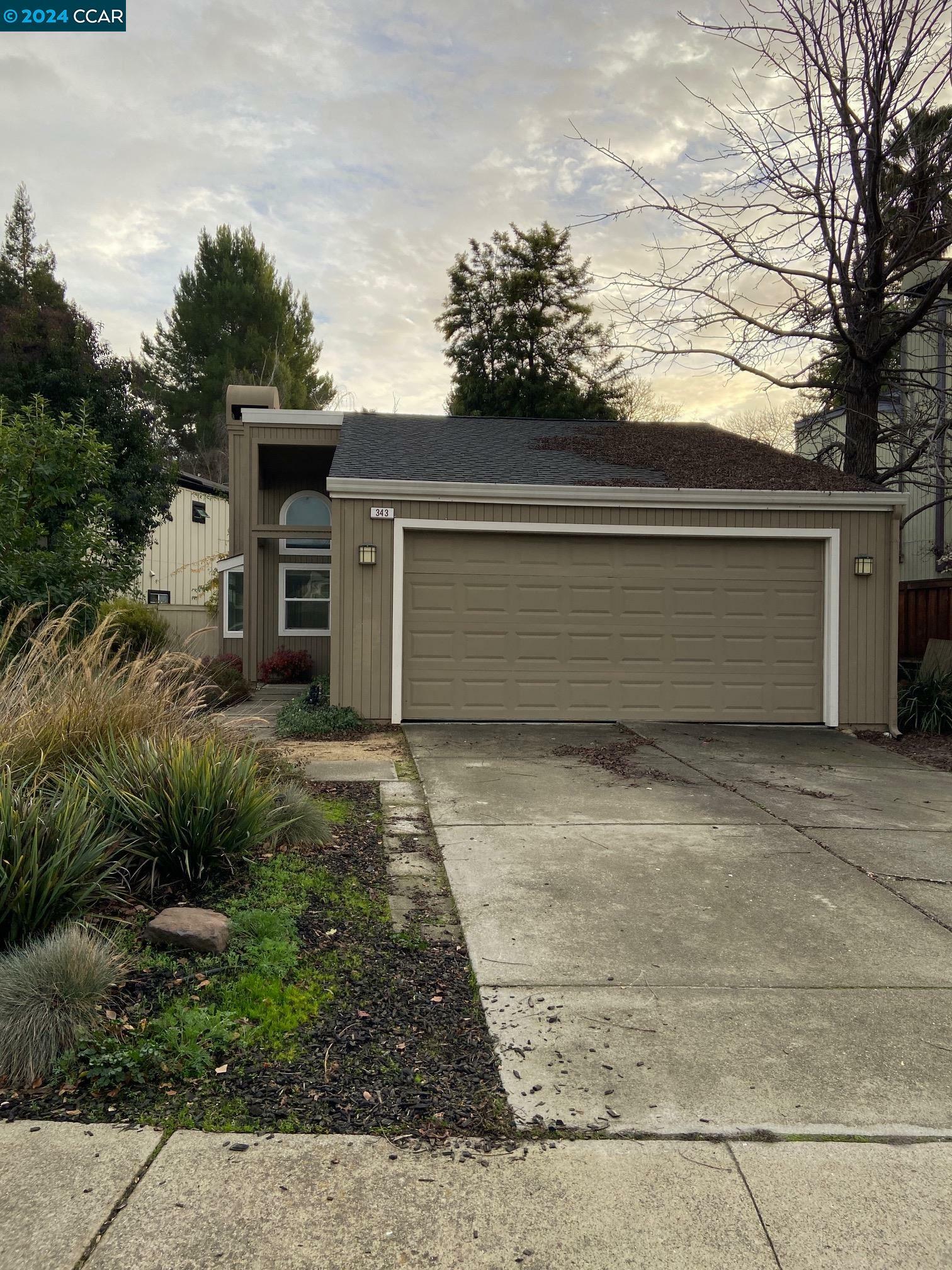 Property Photo:  343 Flaming Oak Dr  CA 94523 