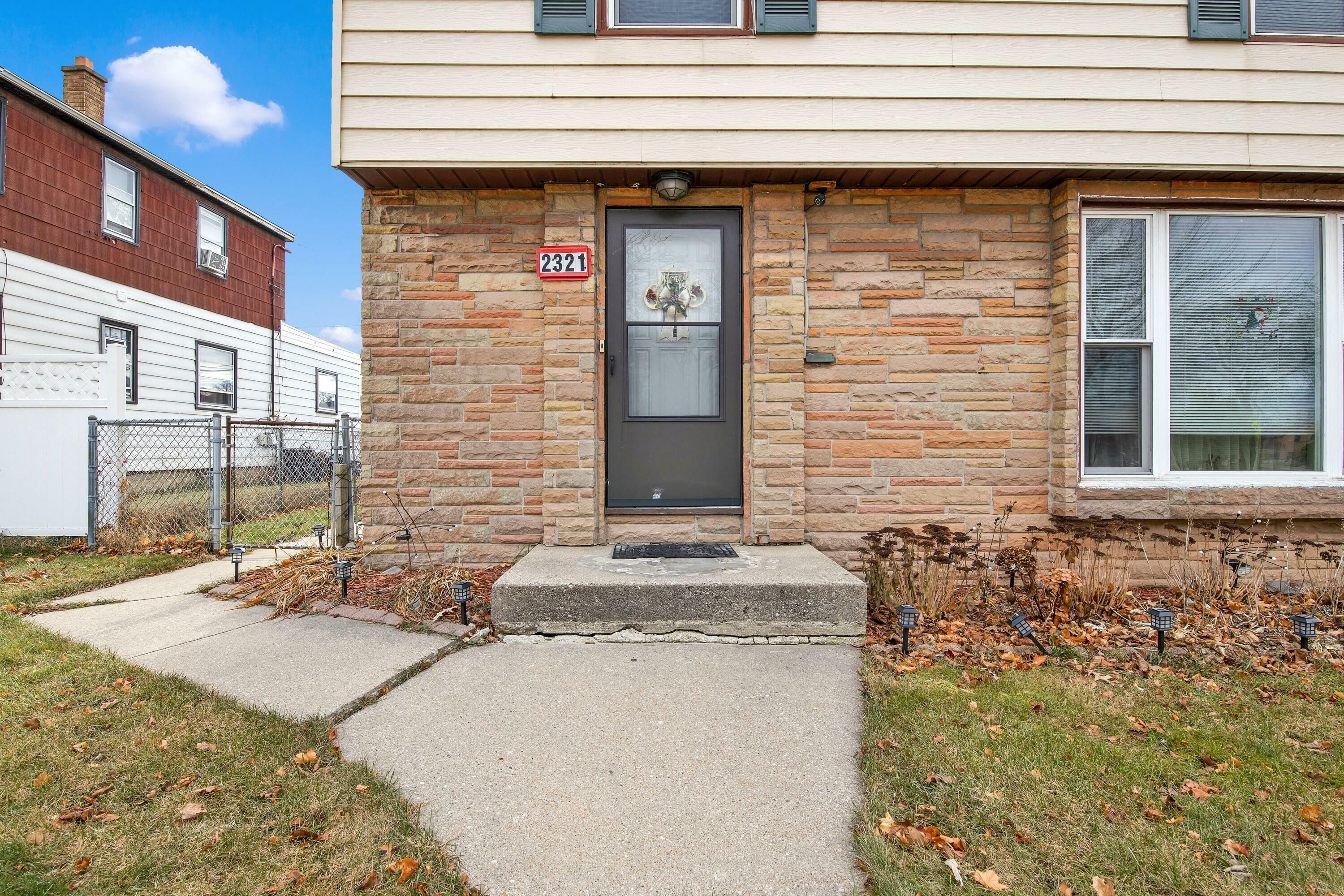 Property Photo:  2321 W Morgan Ave  WI 53221 