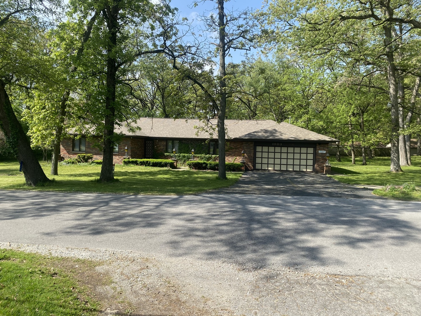 Property Photo: 1903 Richton Road IL 60475