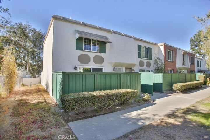 Property Photo: 8246 Inverness CA 90621