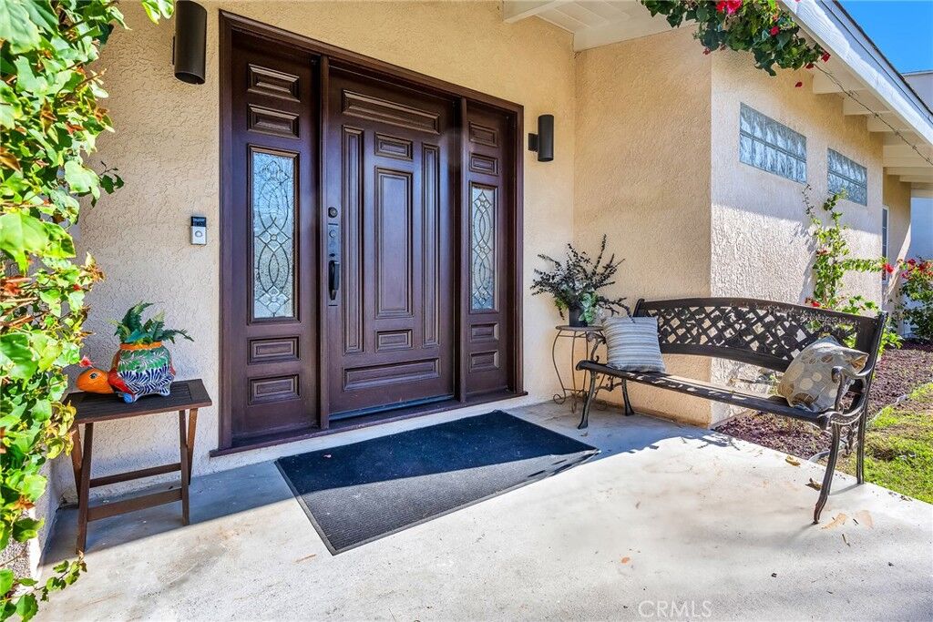 Property Photo:  7656 Lasaine Avenue  CA 91325 