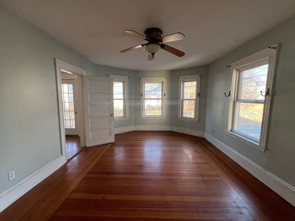 Property Photo:  89 Essex Street 2  MA 01907 