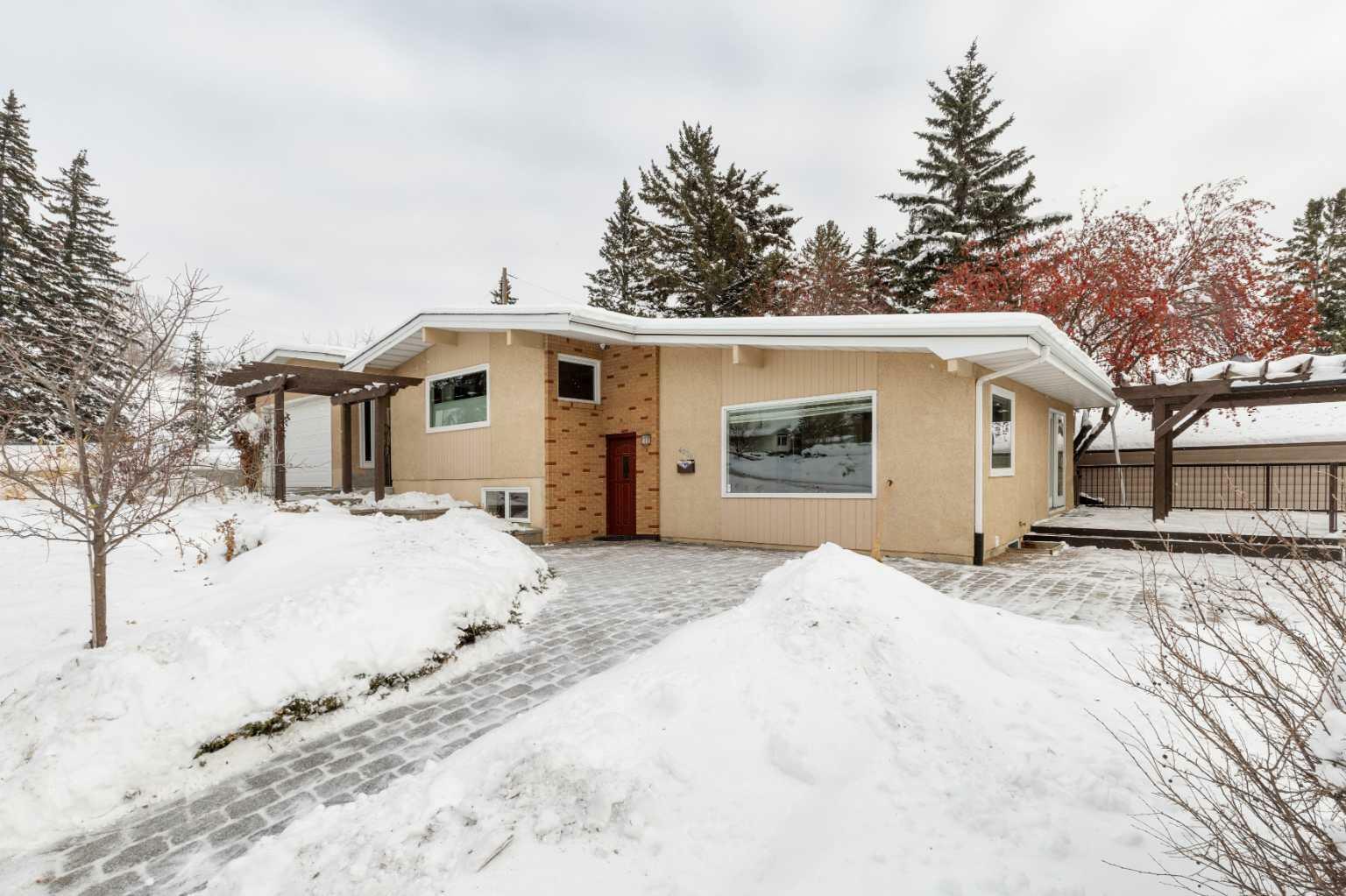 Property Photo:  4236 Chippewa Road NW  AB T2L 1A3 