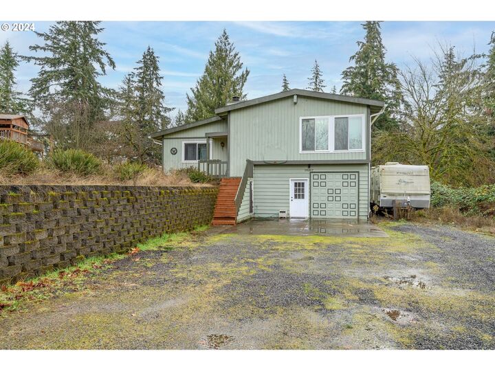 Property Photo: 35267 S Acer Ln OR 97038