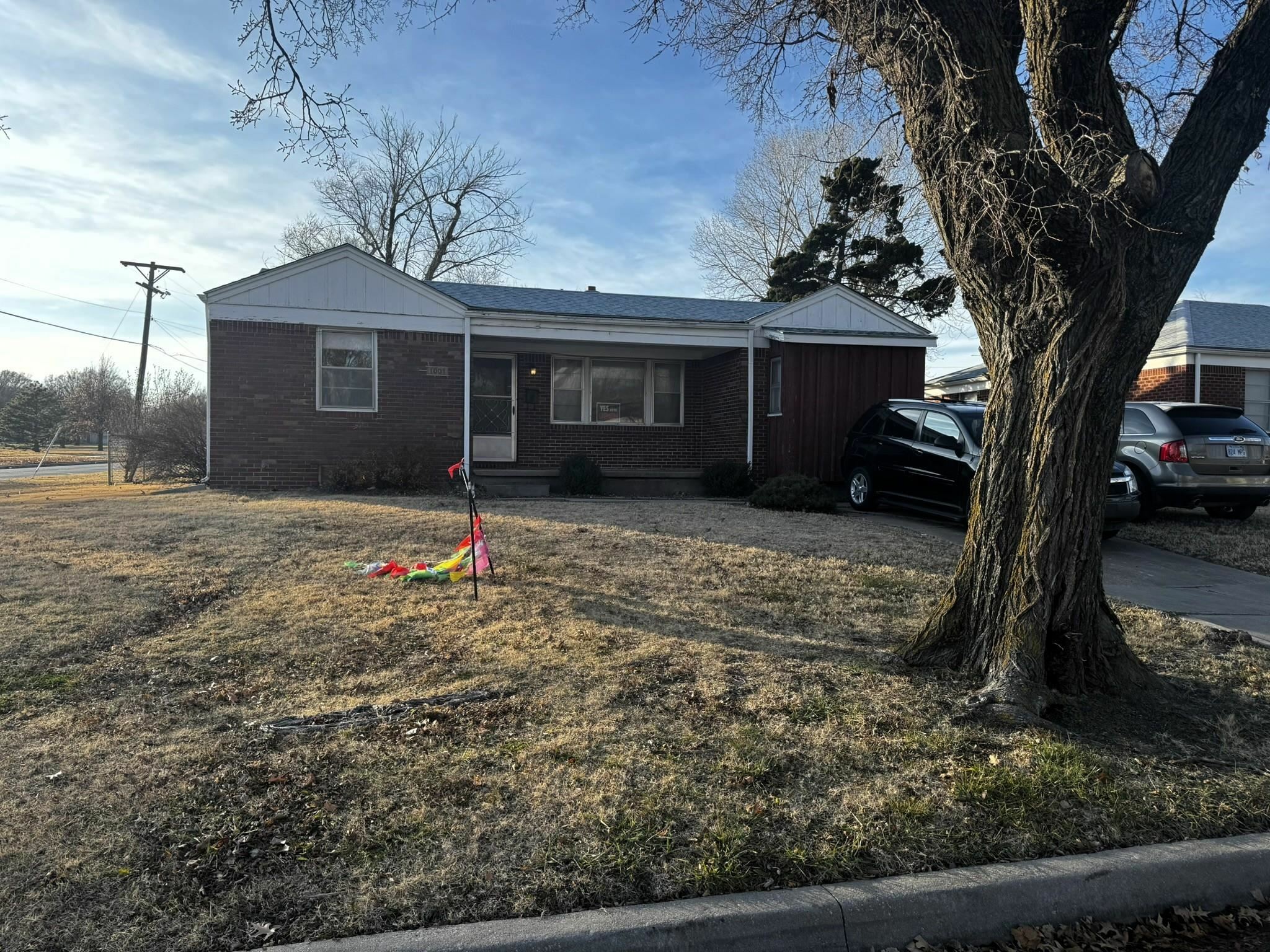 Property Photo:  1001 N Lightner St  KS 67208 