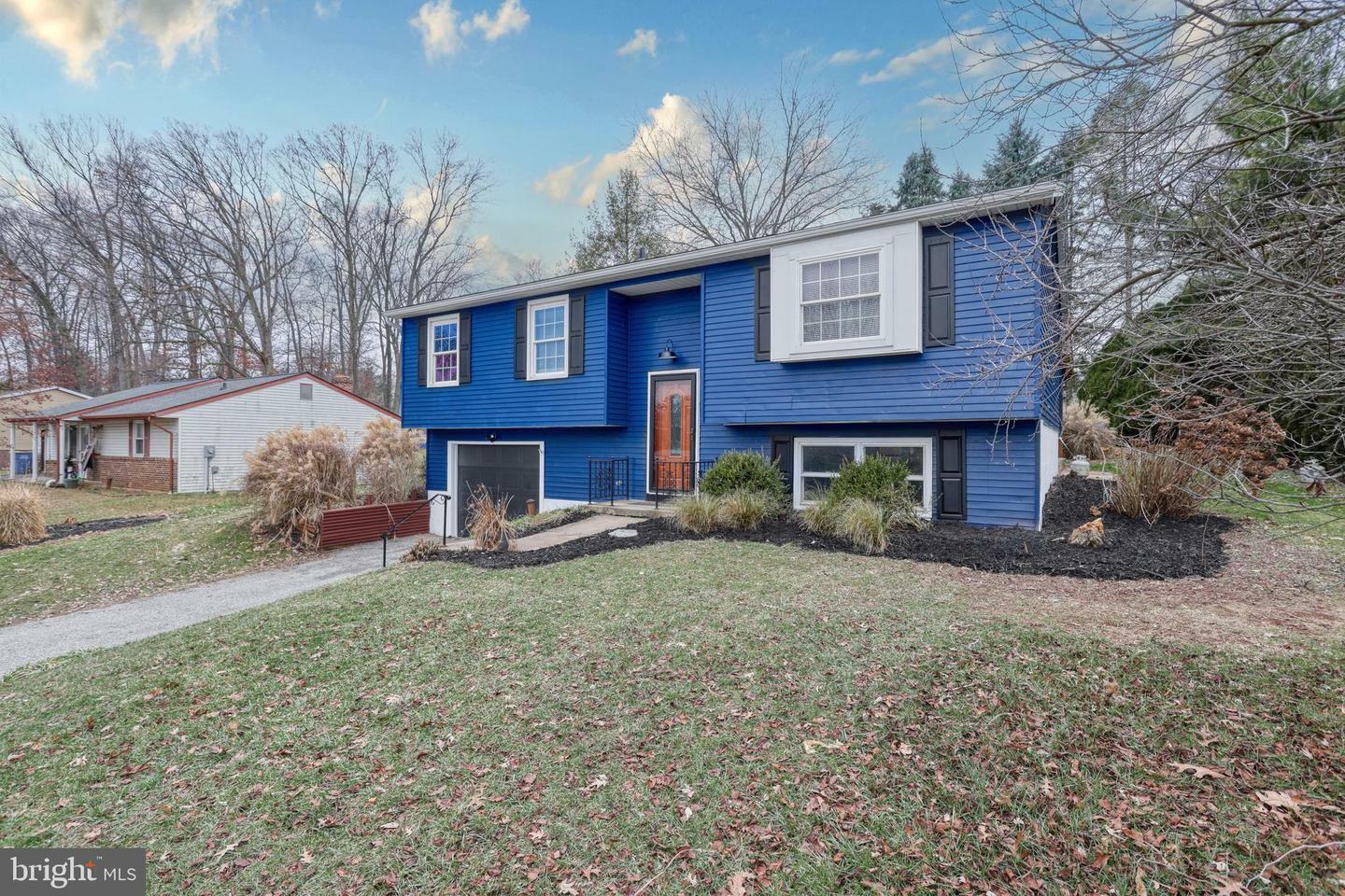 Property Photo:  2936 S Exeter Drive S  PA 17403 