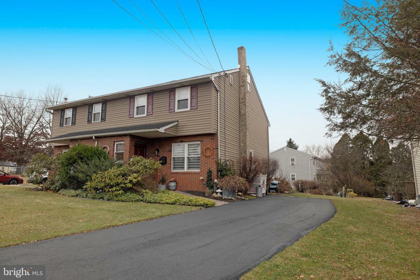 Property Photo:  408 E Landis Street  PA 18036 