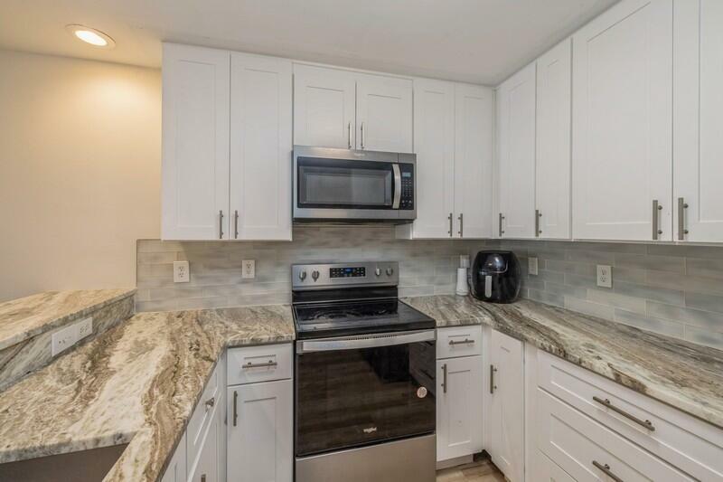 Property Photo:  251 Mattie M Kelly Boulevard Unit 105  FL 32541 