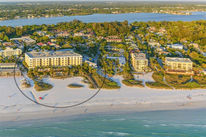 915 Seaside Drive 312, Weeks 16-17  Sarasota FL 34242 photo