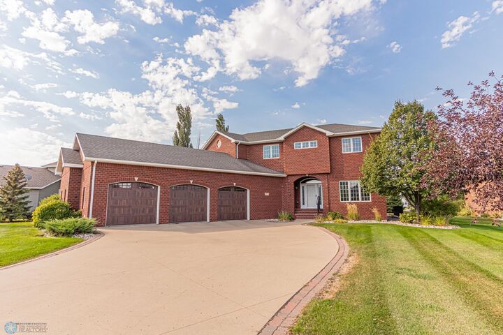 2075 Rose Creek Boulevard S  Fargo ND 58104 photo