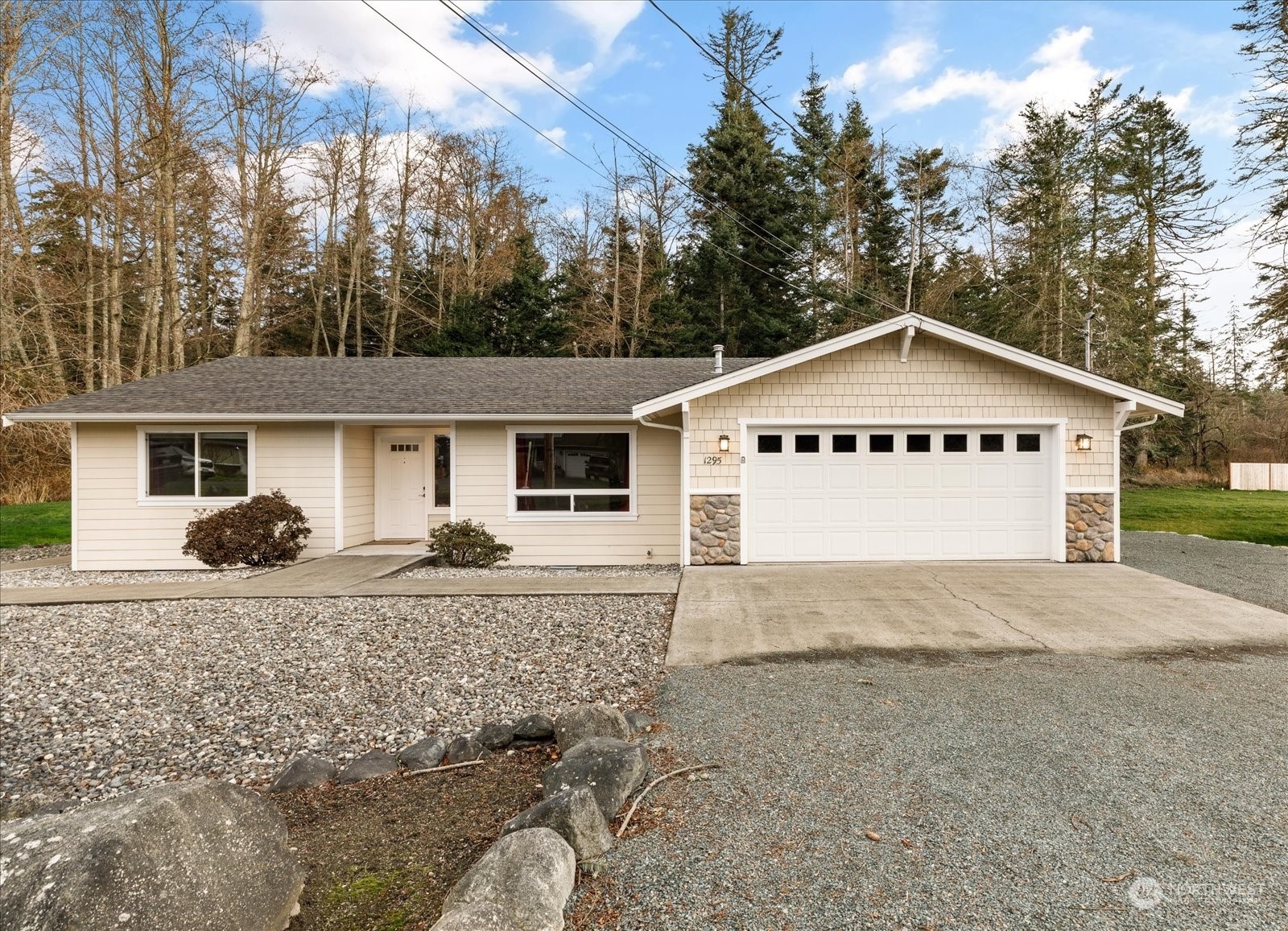 1295  Russell Drive  Coupeville WA 98239 photo