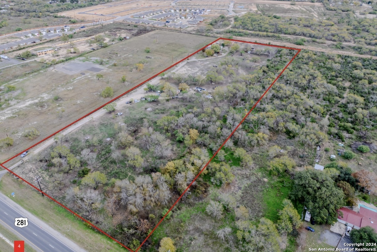 Property Photo: 14988 US Highway 281 N TX 78221