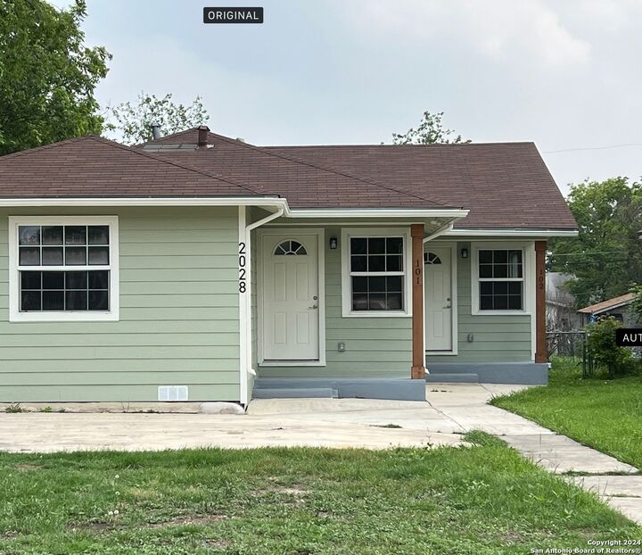 2028 W Woodlawn Ave  San Antonio TX 78201 photo