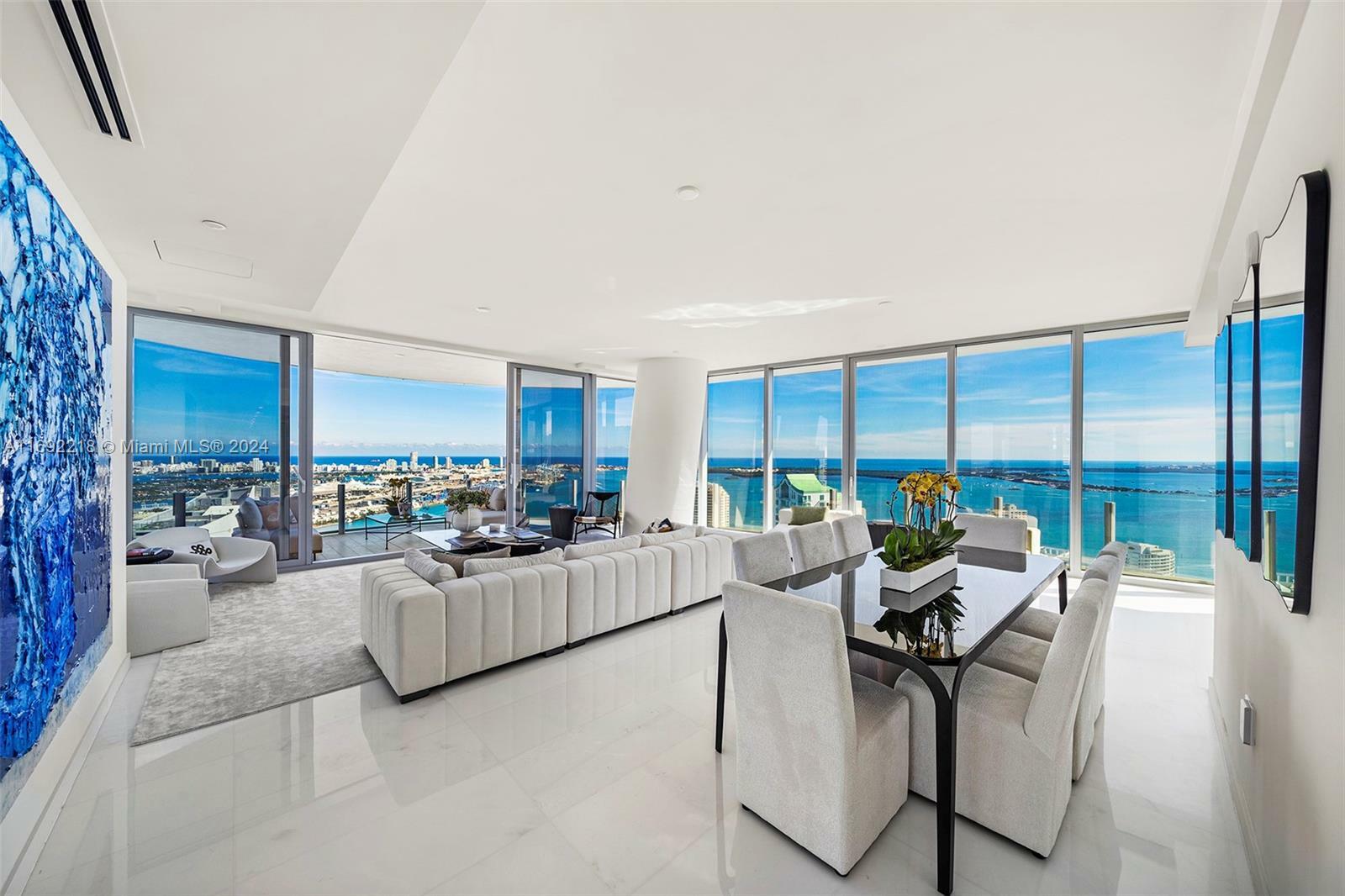 Property Photo:  300 Biscayne Blvd Way 4701  FL 33131 