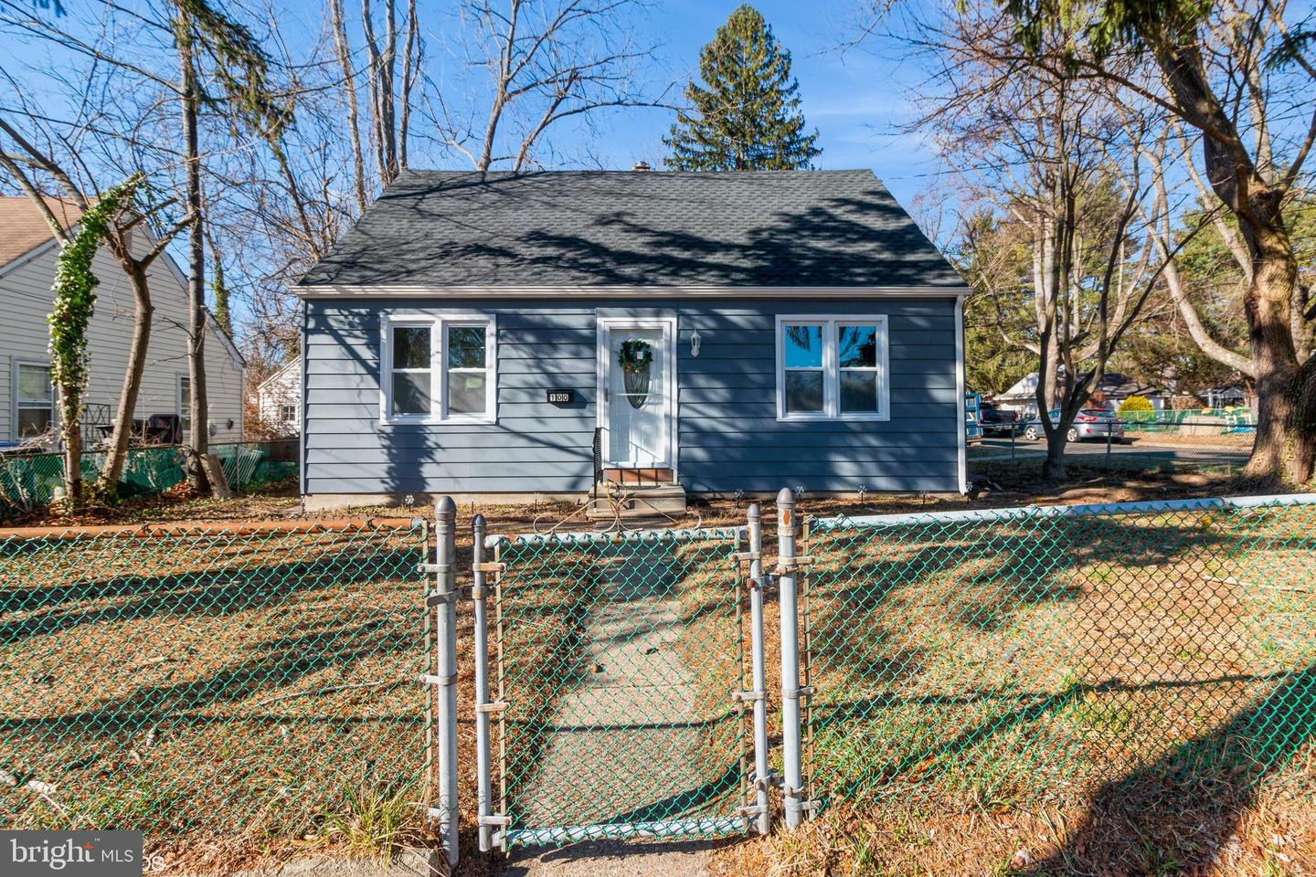 Property Photo:  100 W Park Avenue  NJ 08021 