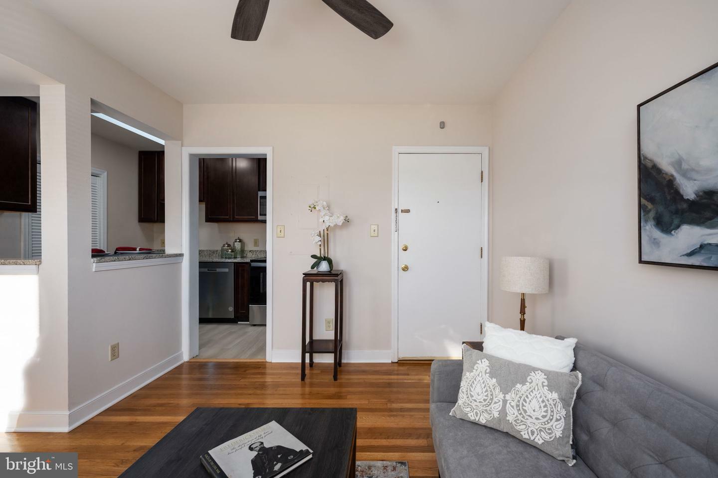 Property Photo:  620 Kenmore Avenue 1  VA 22401 