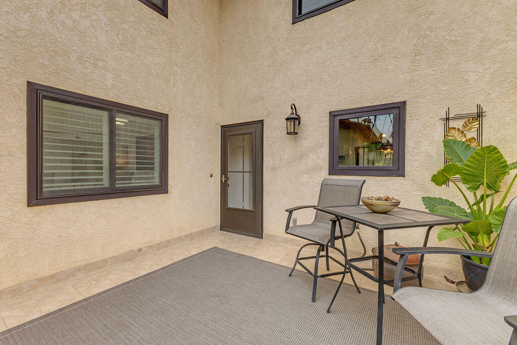 Property Photo:  505 Flower Hill Lane  CA 92260 