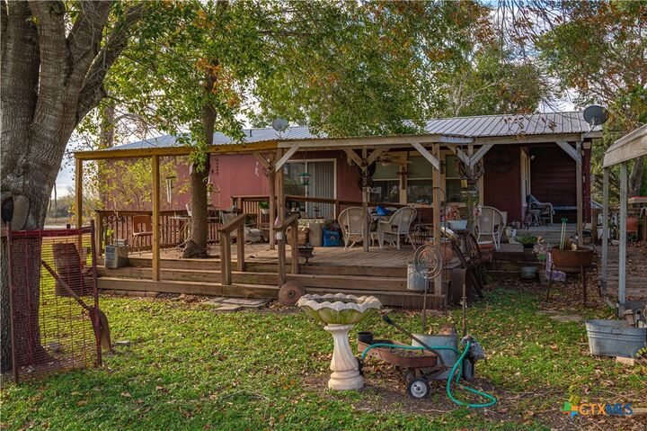 Property Photo: 8195 Fm 725 TX 78123